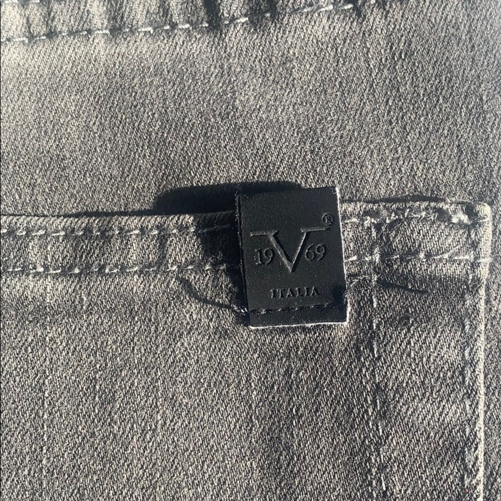 Jeans - Picture 11 of 14